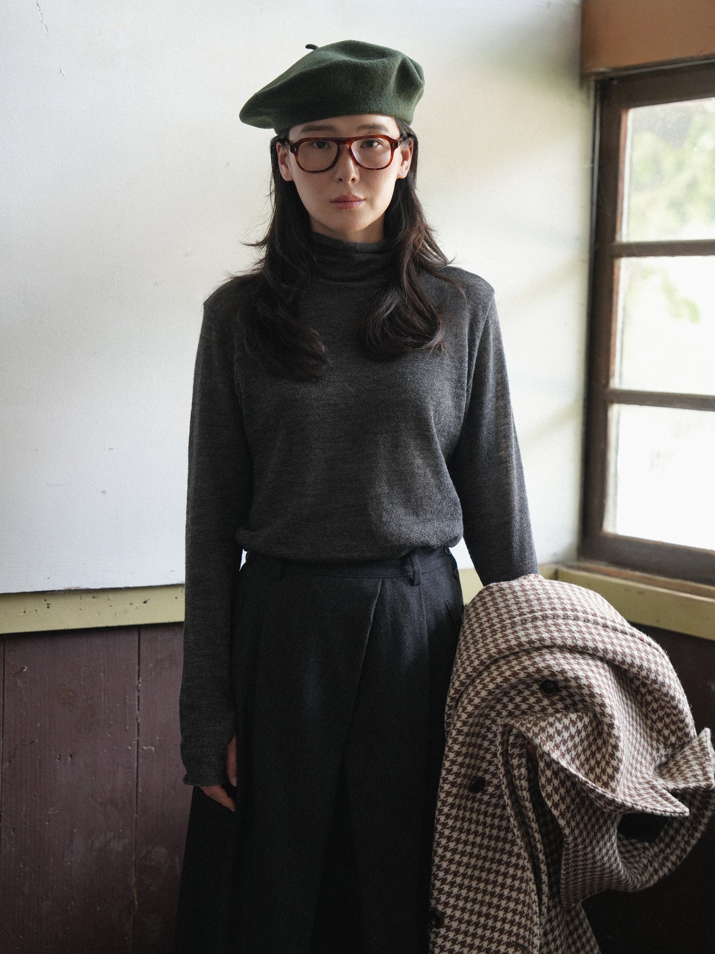 RUSTLE WOOL TURTLE TOP [ Blend Charcoal ]