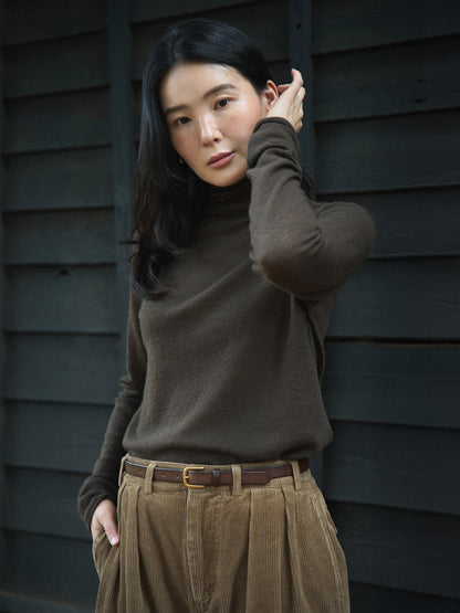 RUSTLE WOOL TURTLE TOP [ Taupe Brown ]