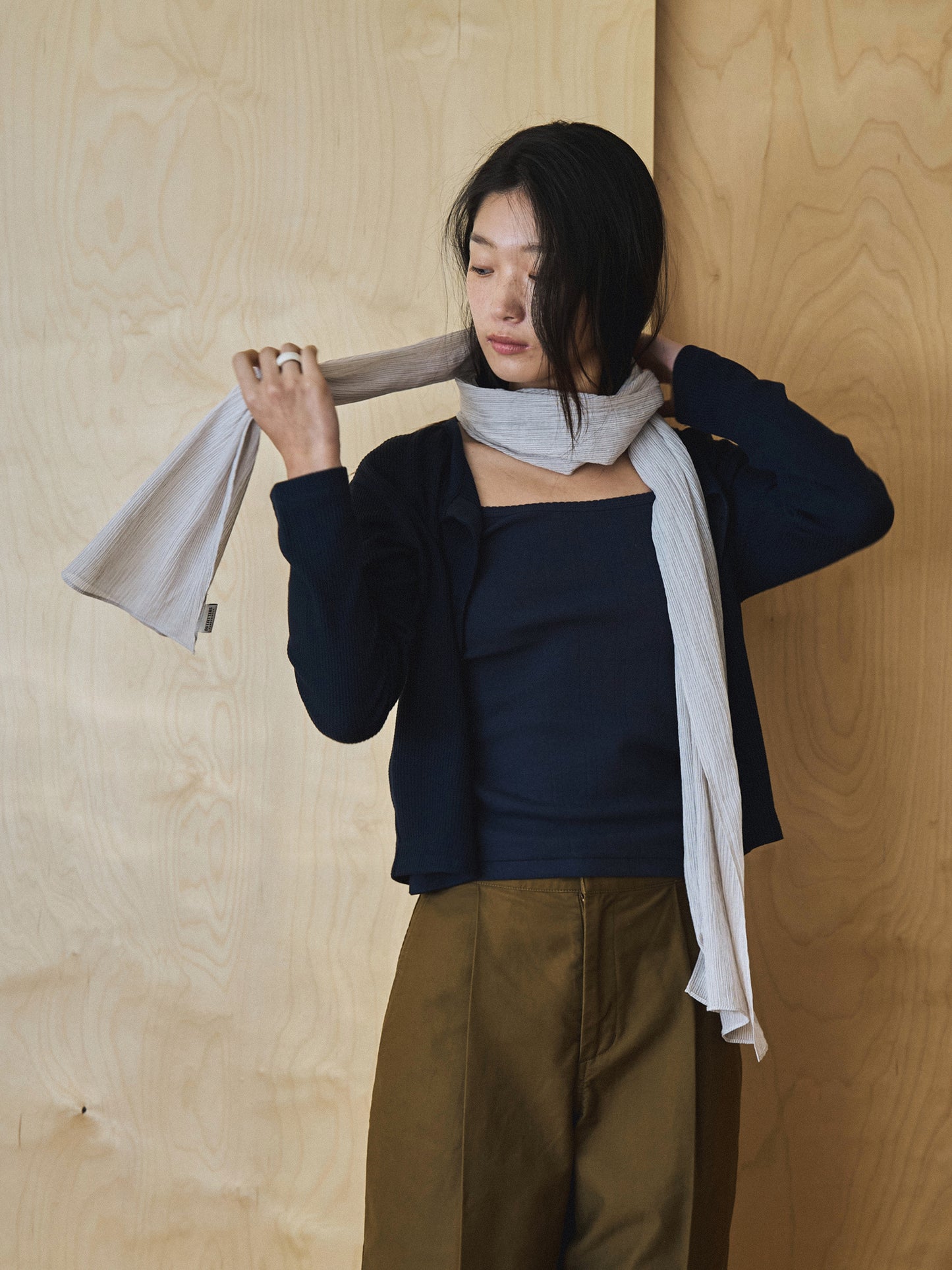 AIRY WAFFLE CARDIGAN [ Deep Navy ]