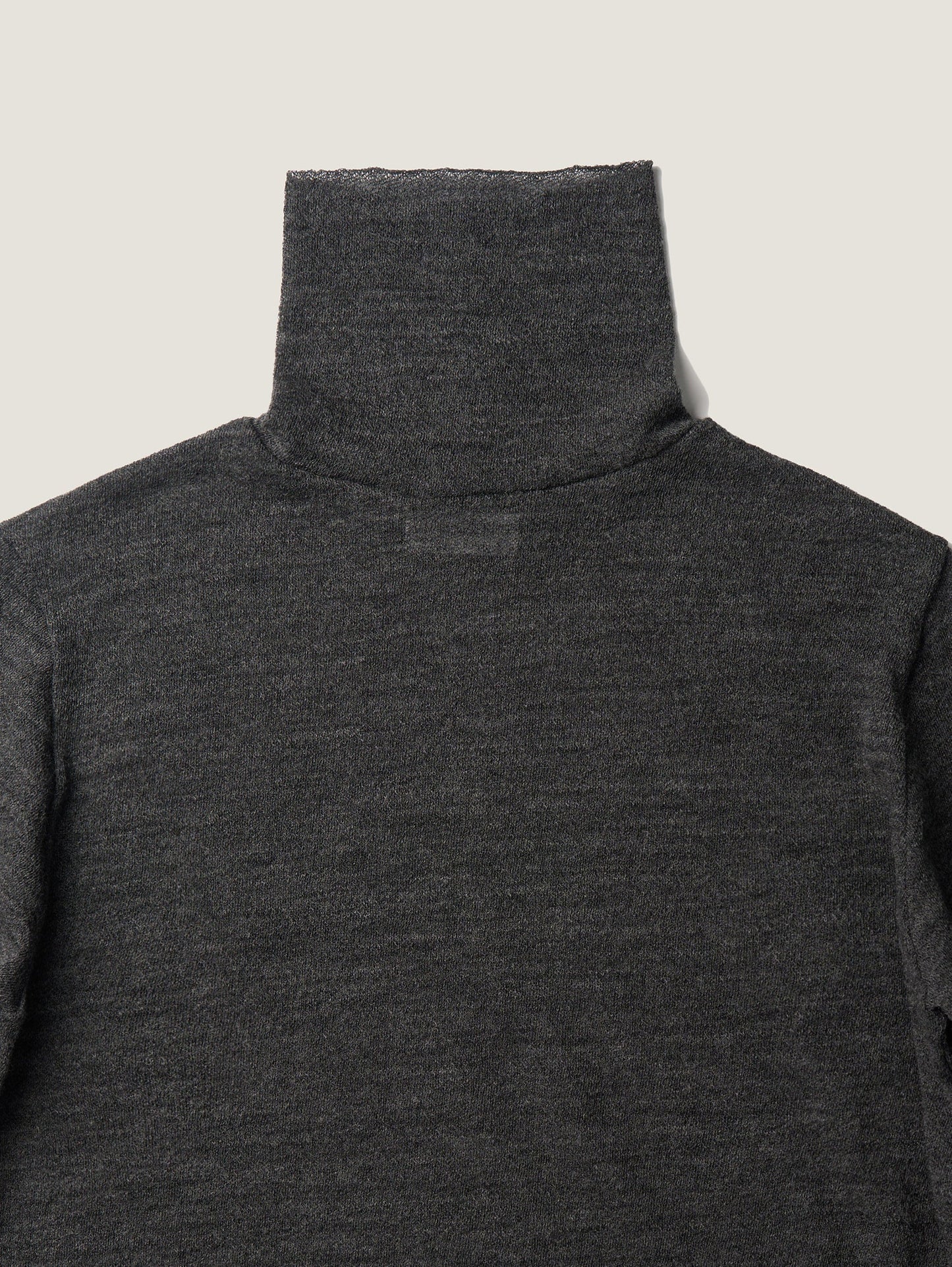 RUSTLE WOOL TURTLE TOP [ Blend Charcoal ]