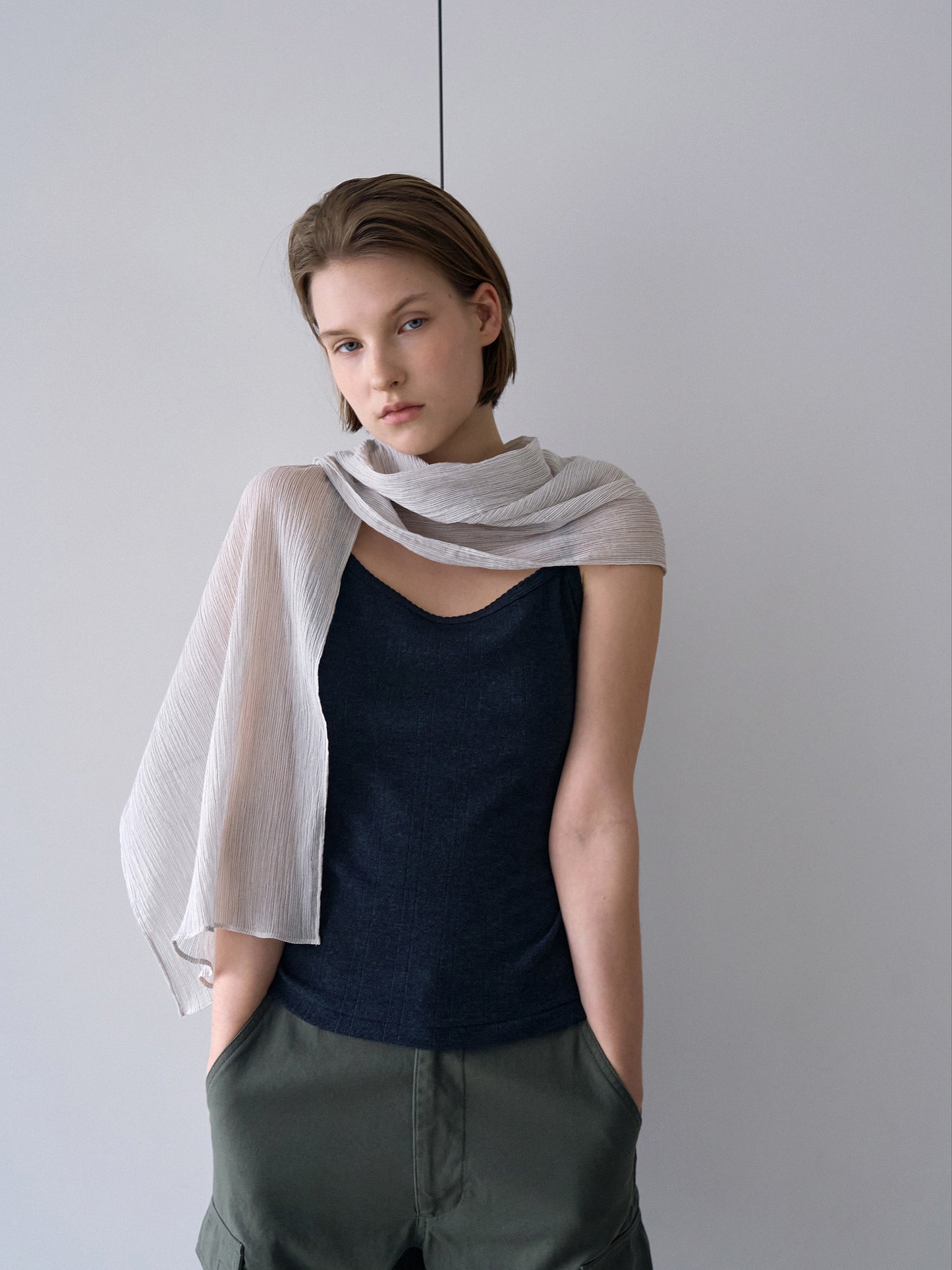 SCALLOPED TRIM SLEEVELESS [ Blend Gray ]