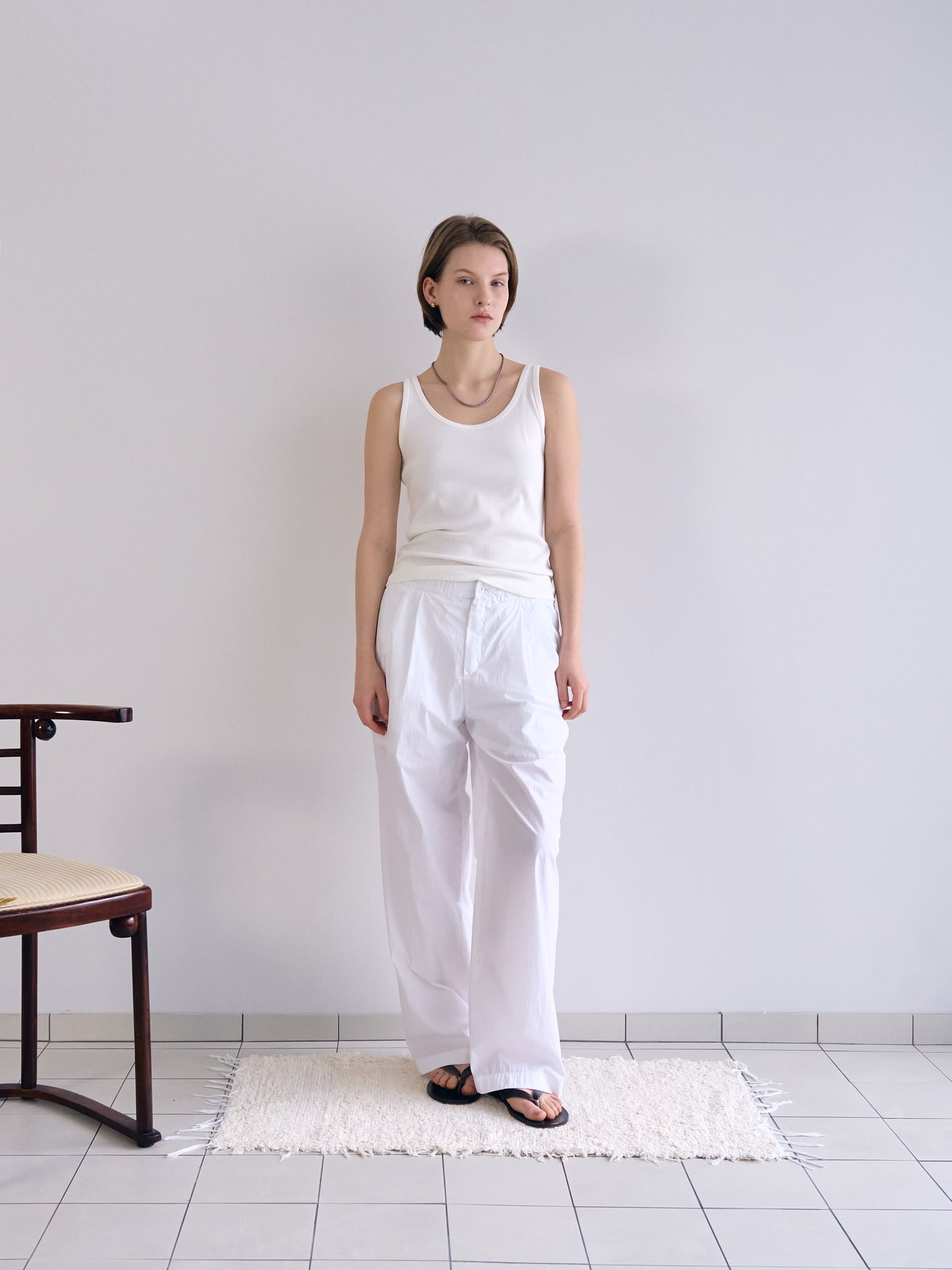 SOFT STRETCH SLEEVELESS [ White ]