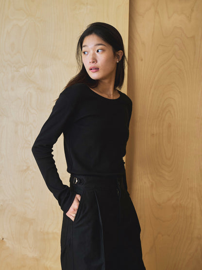 SMOOTH SCOOP NECK TOP [ Black ]