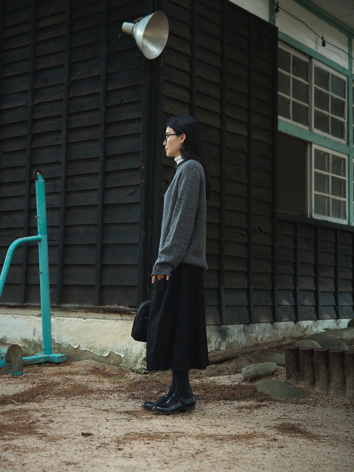 SIDE BUTTON WOOL CRAPE SKIRT [ Classic Black ]