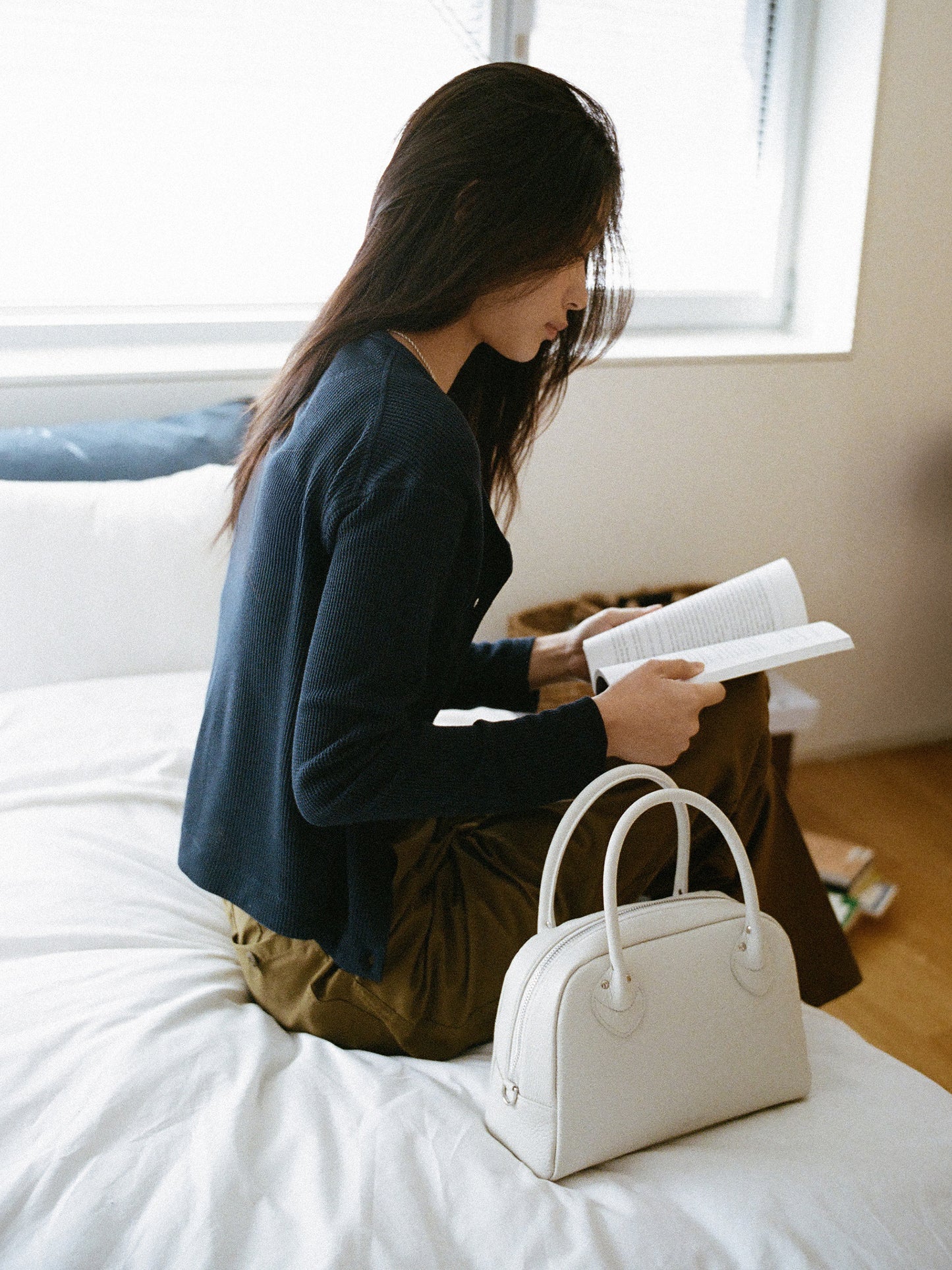 SABLÉ TOTE BAG SMALL [ Porcelain ]