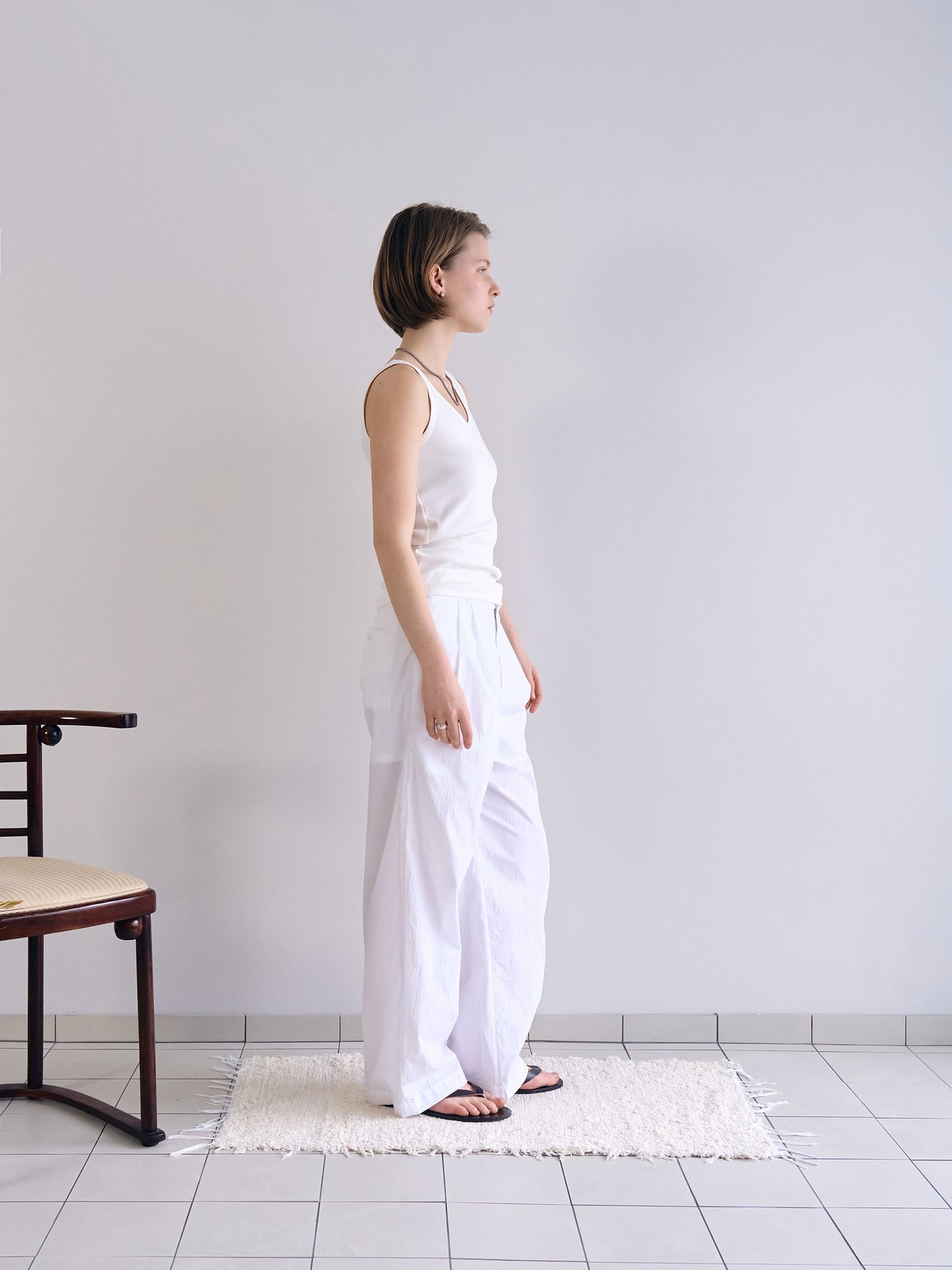SOFT STRETCH SLEEVELESS [ White ]