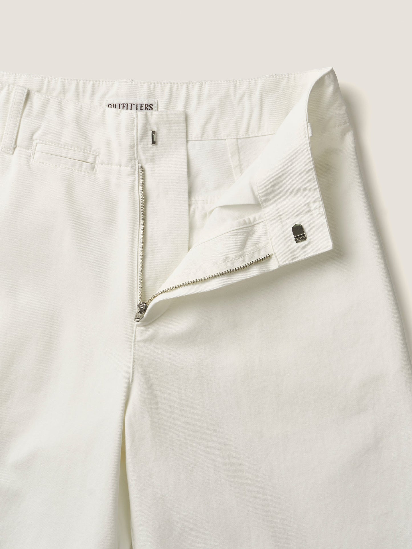 LENTO BERMUDA SHORTS [ Washed White ]