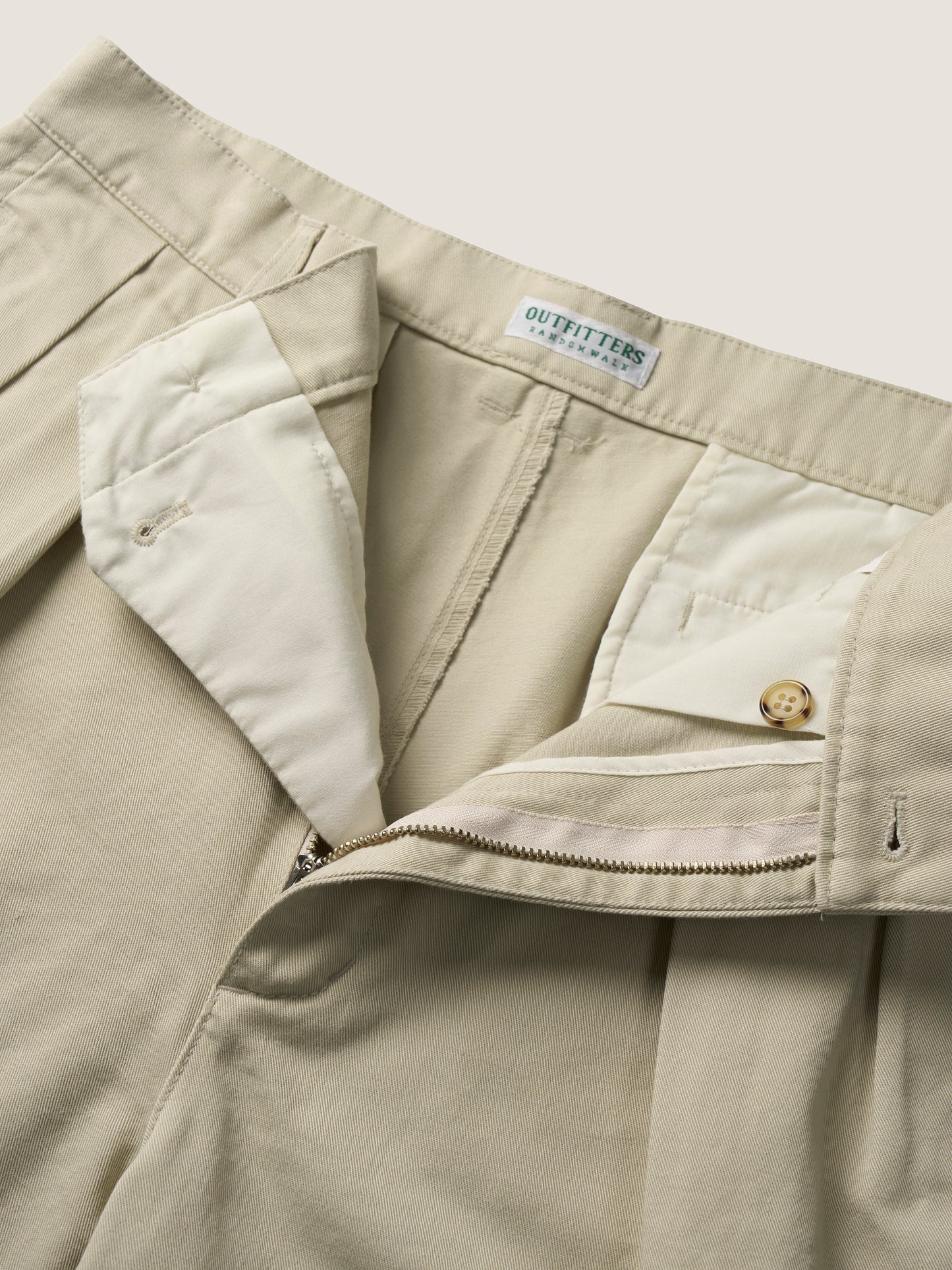 EASY FIT SHORTS [ Light Beige ]