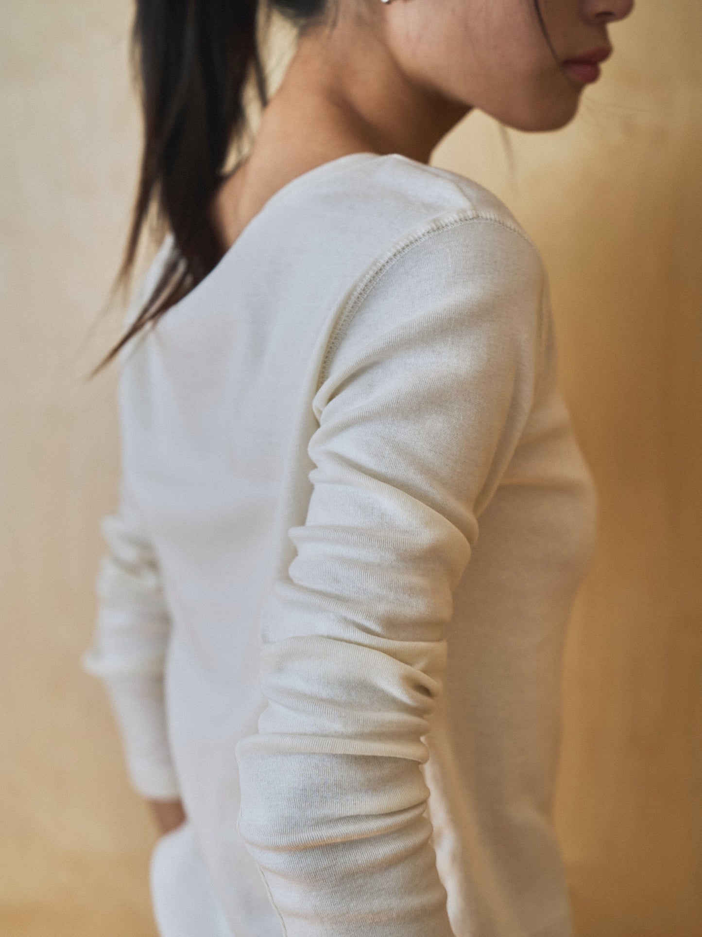 SMOOTH SCOOP NECK TOP [ Natural ]