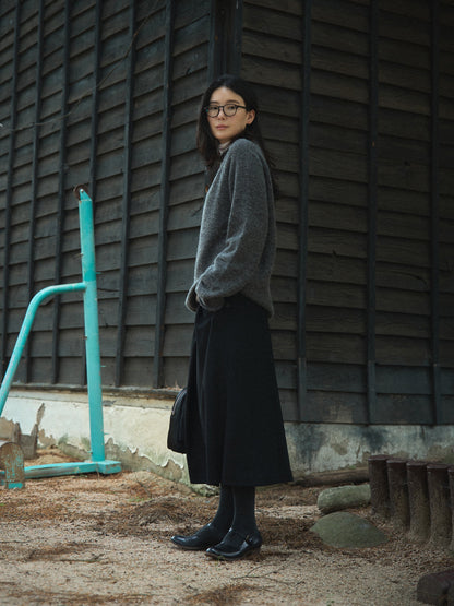 SIDE BUTTON WOOL CRAPE SKIRT [ Classic Black ]