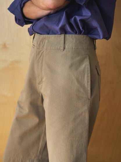 LENTO BERMUDA SHORTS [ Washed Beige ]