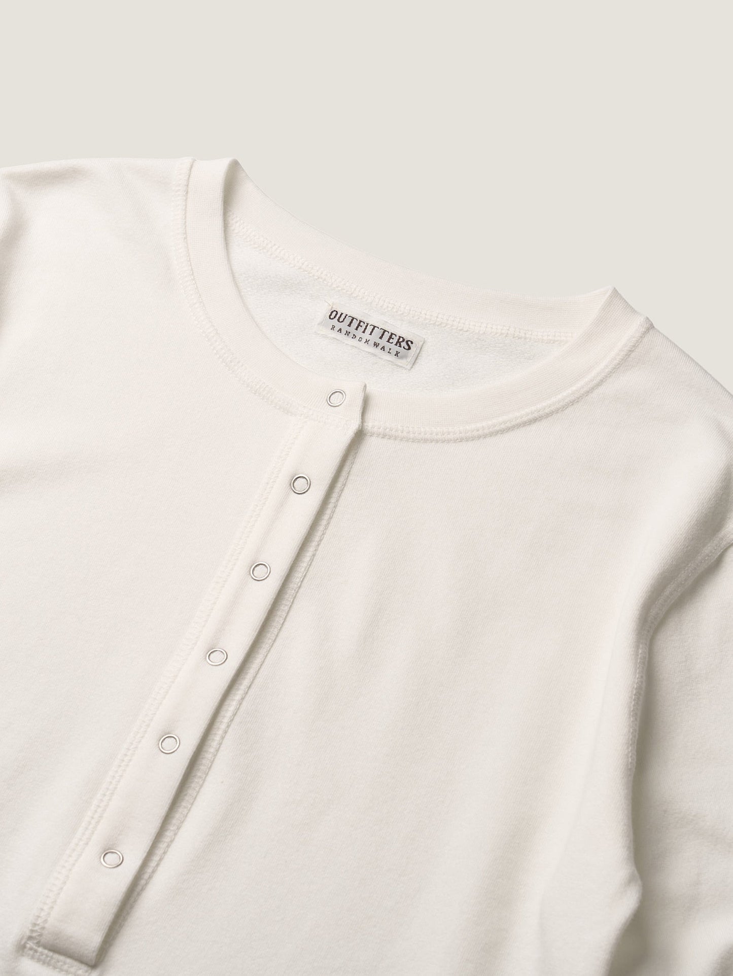 PENELOPE BUTTON TOP [ Soap White ]